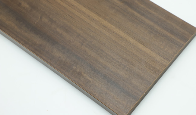 板材好還是實(shí)木好