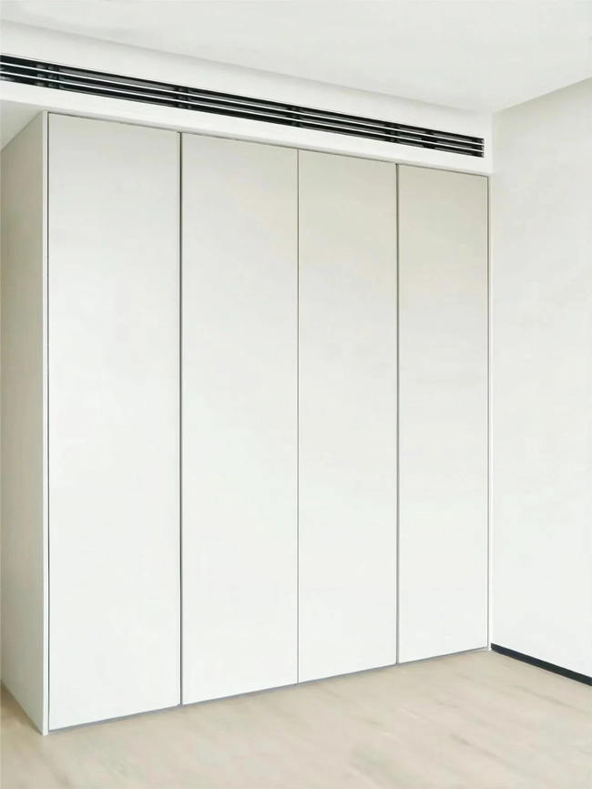 臥室一門到頂衣柜